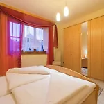 Holiday Home In Rennweg Near Ski Slopes *