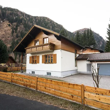 In Rennweg Near Slopes Ferienhaus