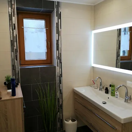 Ferienhaus In Rennweg Near Slopes *