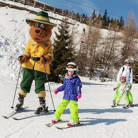 In Rennweg Near Slopes Ferienhaus *