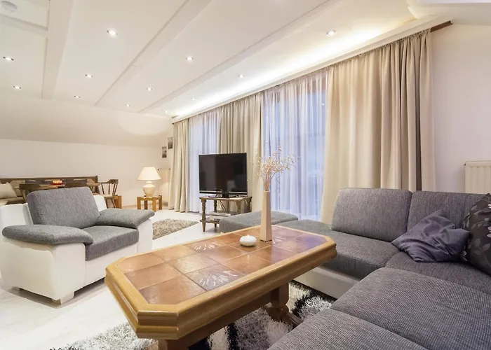 In Rennweg Near Slopes רנווג