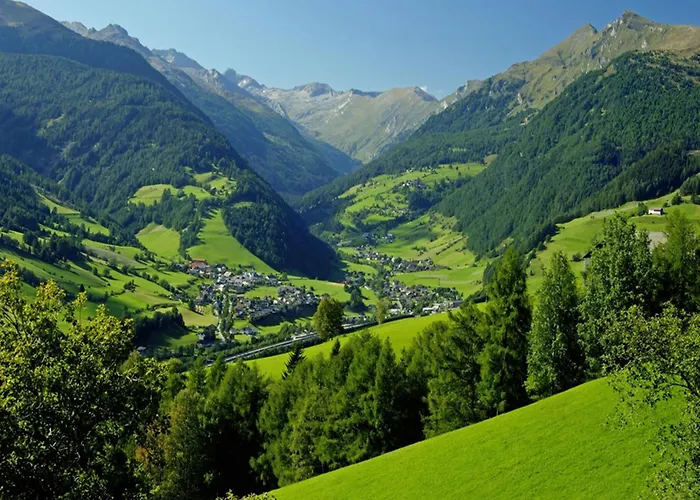 In Rennweg Near Slopes בית נופש *